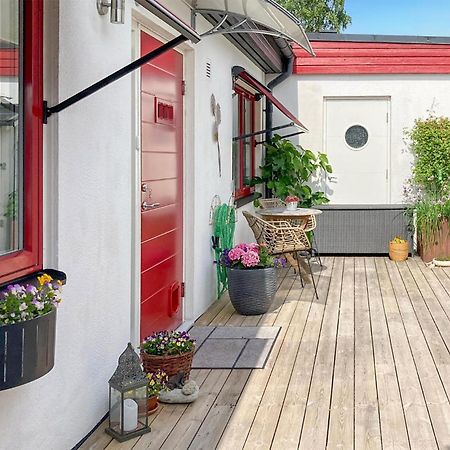Cozy Home In Borgholm With Wifi エクステリア 写真